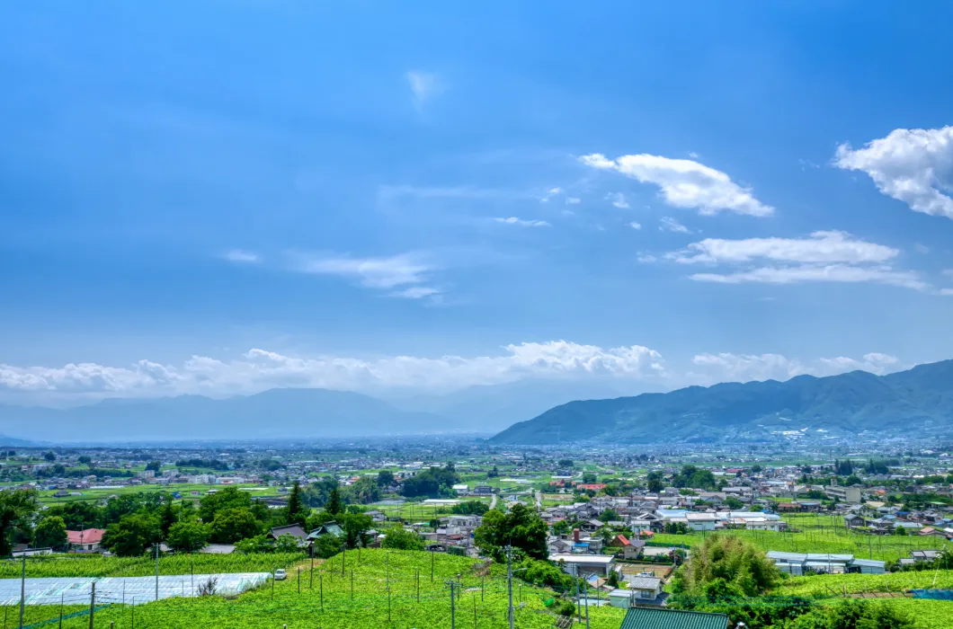 山梨県の各地域に7ホールを準備のイメージ